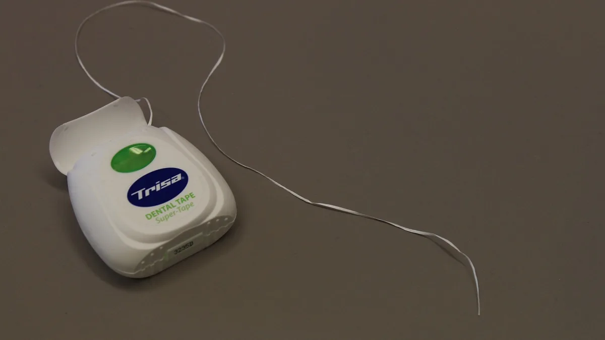 floss, oral, dental, hygiene, care, flossing, clean, tape, brown care, brown clean, floss, floss, floss, floss, floss, flossing, flossing